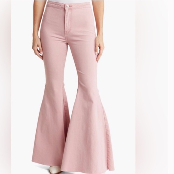 We the Free just float on pink bell bottoms - Picture 2 of 14